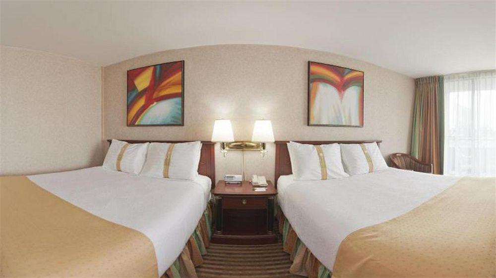 Falls-by The Falls By Ihg 3* Niagara Falls