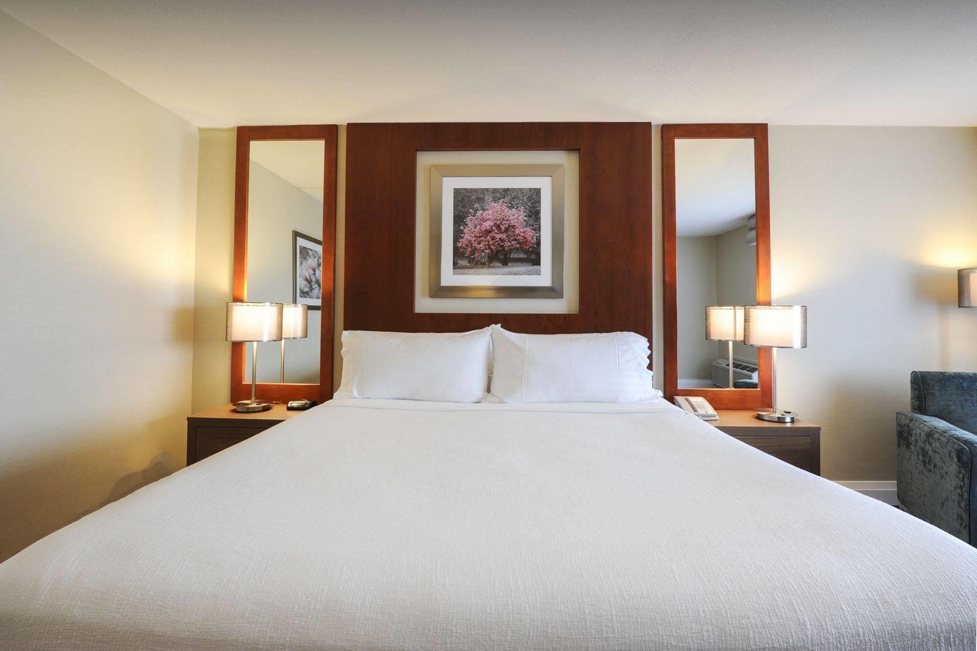 Falls-by The Falls By Ihg Resort Niagara Falls